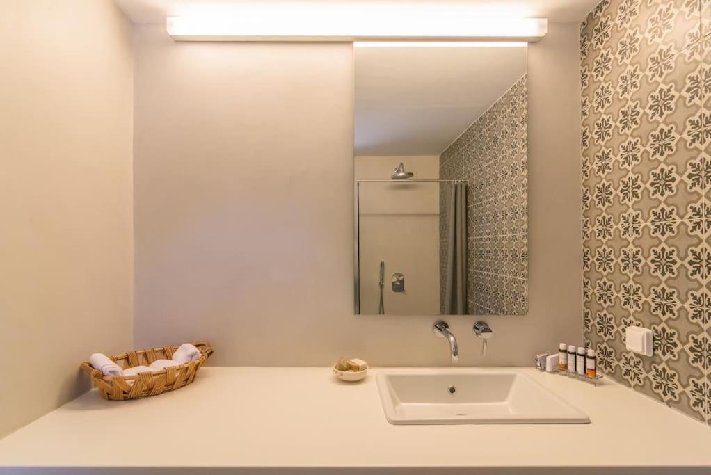 Gazia Guesthouse Milos アダマス エクステリア 写真